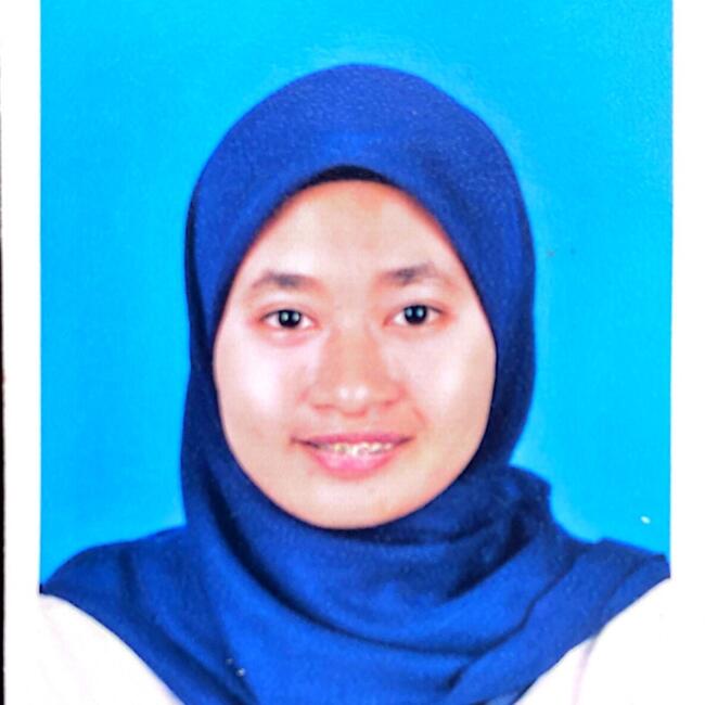 Babysitter in Kampung Sabai: Anis