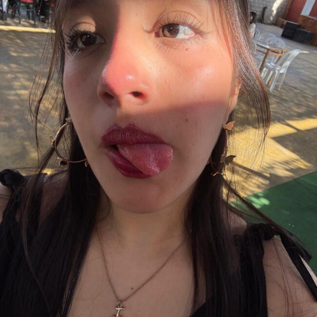 Babysitter in Trujillo Alto: DAMNA OMARA