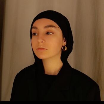 Babysitter in Saint-Alban: Fatima