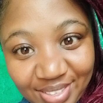 Babysitter in Johannesburg South: Jennifer
