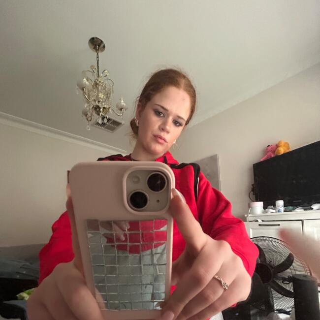 Babysitter in Melbourne: Addison