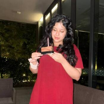 Babysitter in Singapore: Tresha