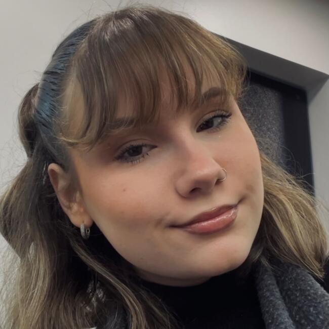 Babysitter in Estância Velha: Juliana