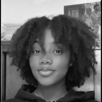 Babysitter in Casablanca: Amina