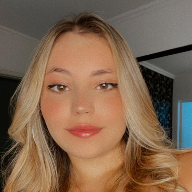 Babysitter in Wichita: Samara