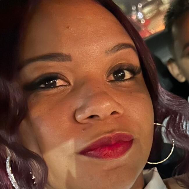 Babá em Betim: Sharlaine