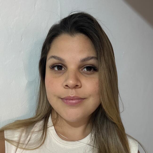 Babá em Maringá: Isabelle
