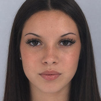 Babysitter in Vœuil-et-Giget: Azucena