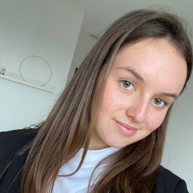 Babysitter in Valencia: Victoire