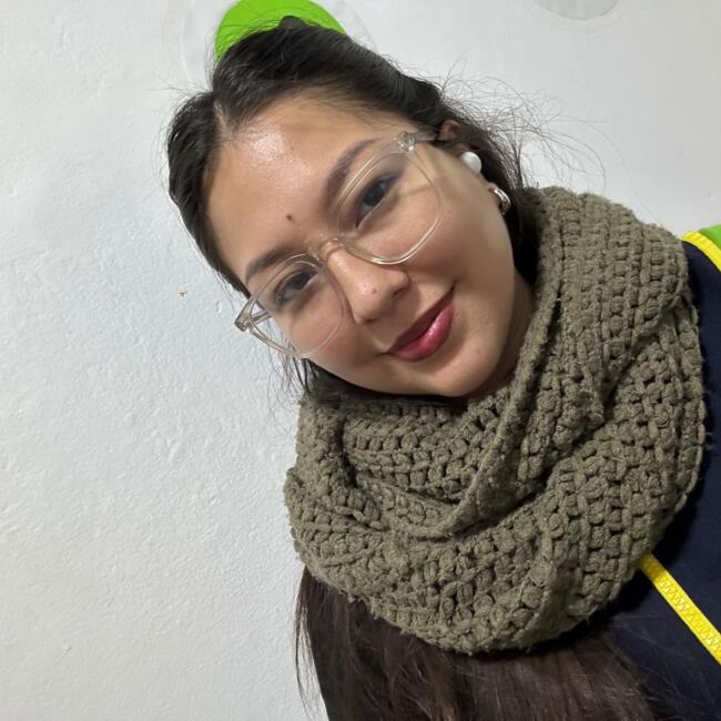 Canguro en Alcalá de Henares: Dayana