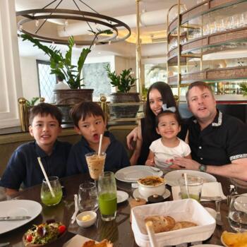 Babysitting job in Hakata (佐賀県): babysitting job Robert and Erina