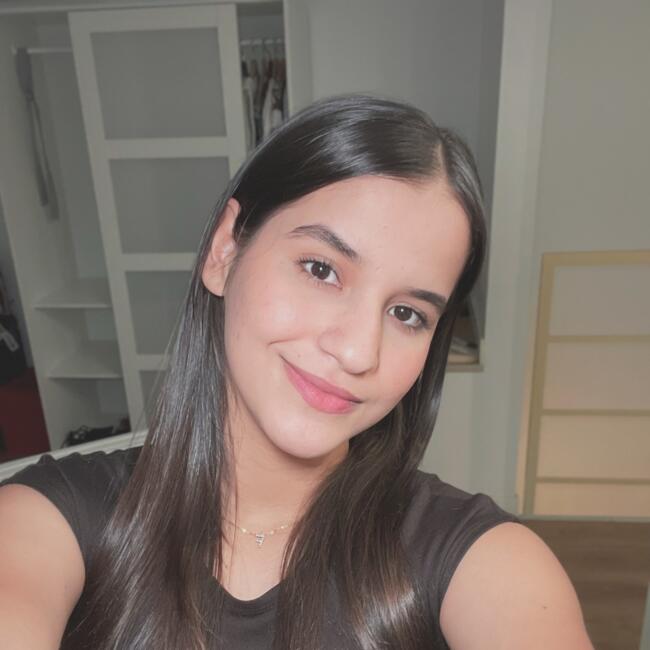 Babysitter in Madrid: Luisa