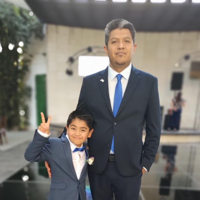 Babysitting job in Mengibar: Julio cesar