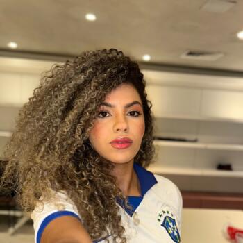 Babysitter in Recife: Claudia