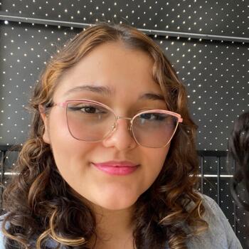 Babysitter in Bello: Alejandra