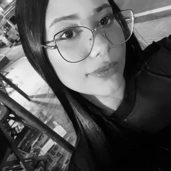 Babá em Simões Filho: Rebeca