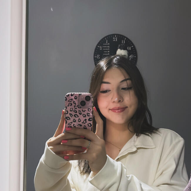 İzmir bölgesinde bebek bakıcısı: Sena