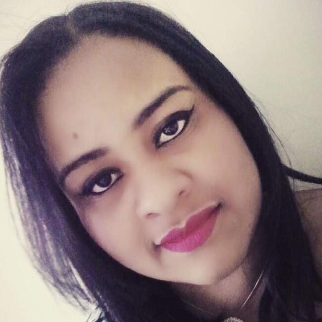 Babysitter in Avanhandava: Milena