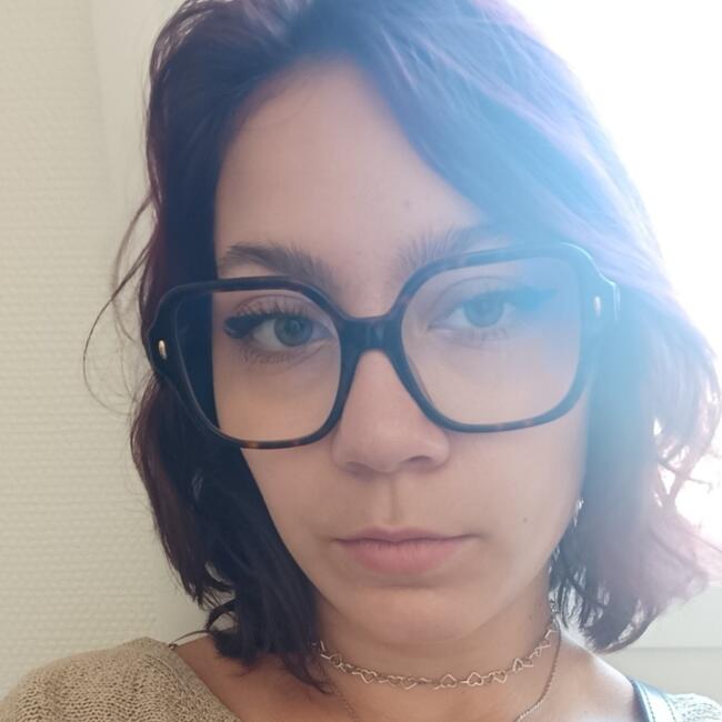 Babysitter in Sassenage: Camille