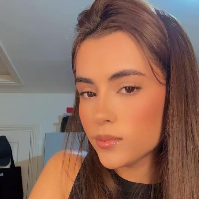 Babysitter in Charleville: Gabrielly