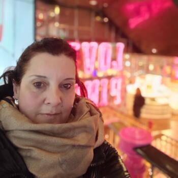 Babysitter Vrachnaíika: Σια