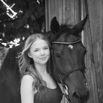 Babysitter in Belleville: Emily