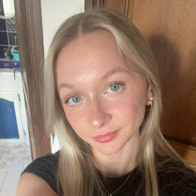 Babysitter in Villeurbanne: Marie