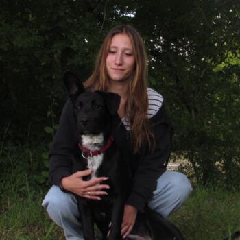 Babysitter Issoudun: Satine