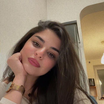 Babysitter in Bordeaux: Kenza