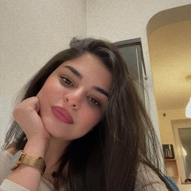 Babysitter in Bordeaux: Kenza