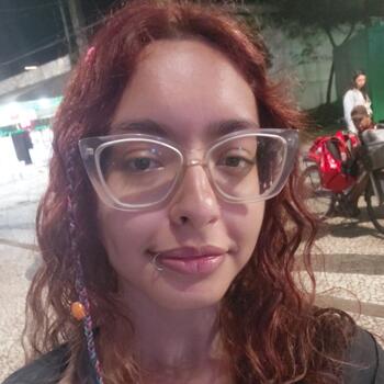 Babysitter in São Paulo: Mirela