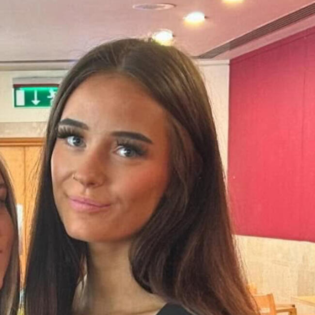 Babysitter in Glasgow: Rhea