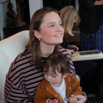 Babysitter in Asnières-sur-Seine: Louise