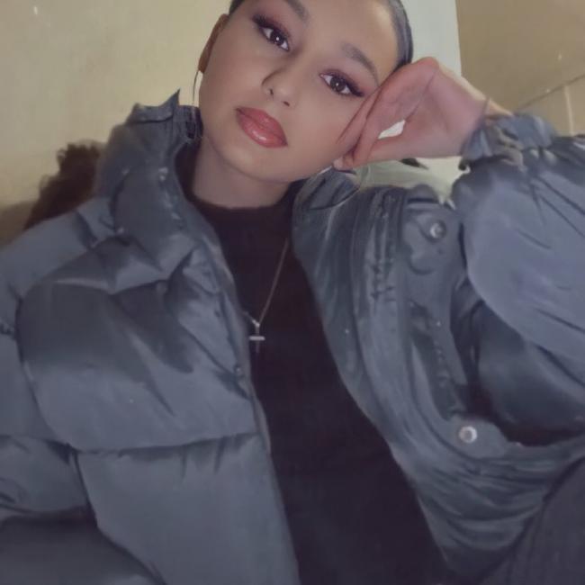 Babysitter a Mont-Saint-Martin: Rebeca