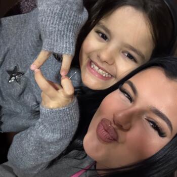 Babysitter a Uesslingen: Sara