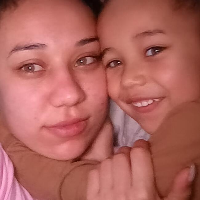 Emprego de babá em Curitiba: Evelyn