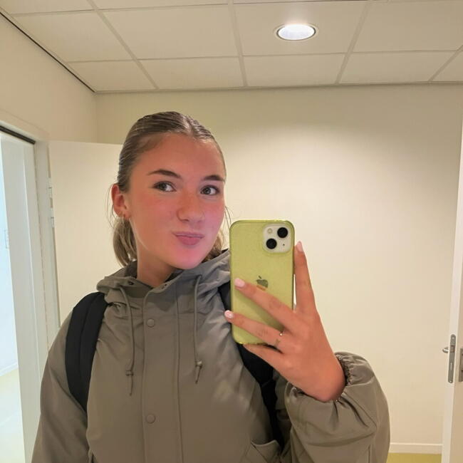 Babysitter in Kapellen: Maité