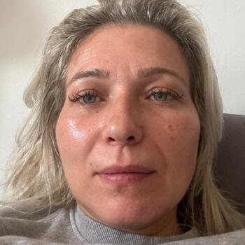 Babysitting job in Nottingham: babysitting job Geanina