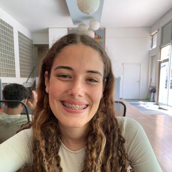 Babysitter em Arcozelo: Luana