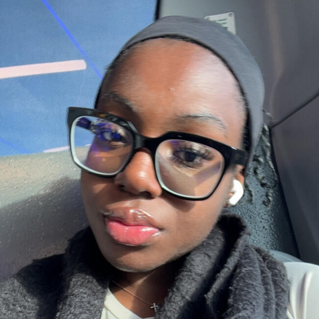 Babysitter in Toulouse: Joy