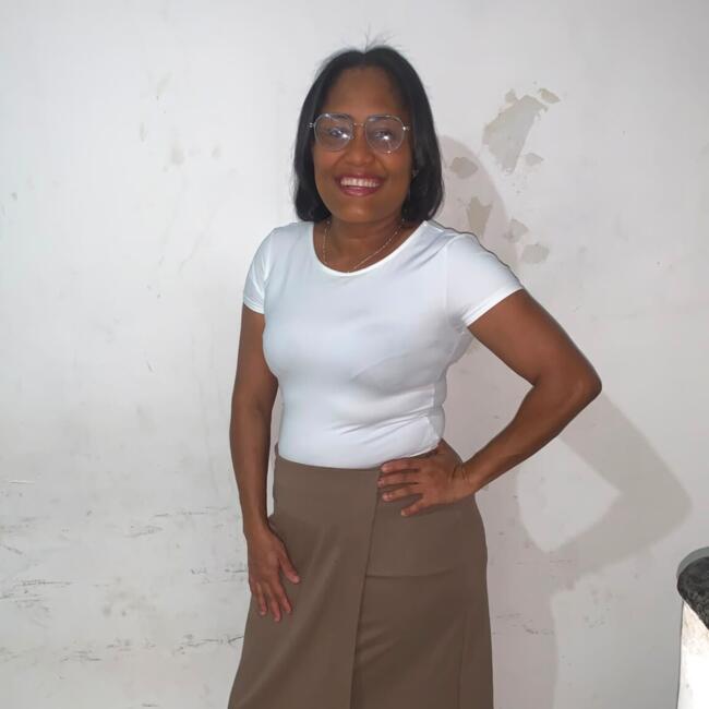Babá em Lauro de Freitas: Cinara