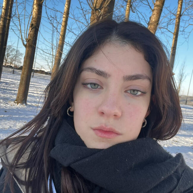 Babysitter in Bari: Delia