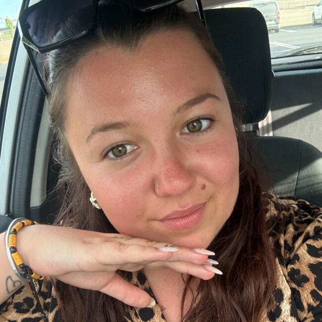 Babysitter in Artannes-sur-Thouet: Clemence