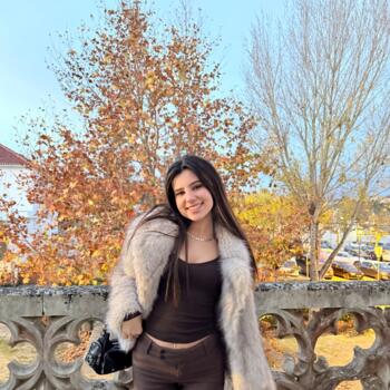 Babysitter Leiria: Iara