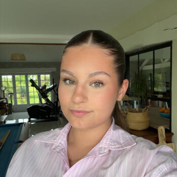 Babysitter in Mondigny: Candice