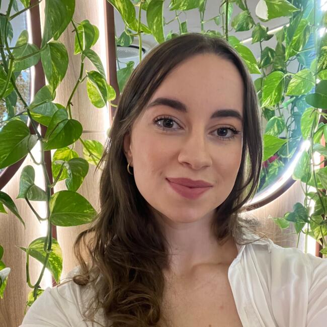 Babysitter in Curitiba: Nathalya