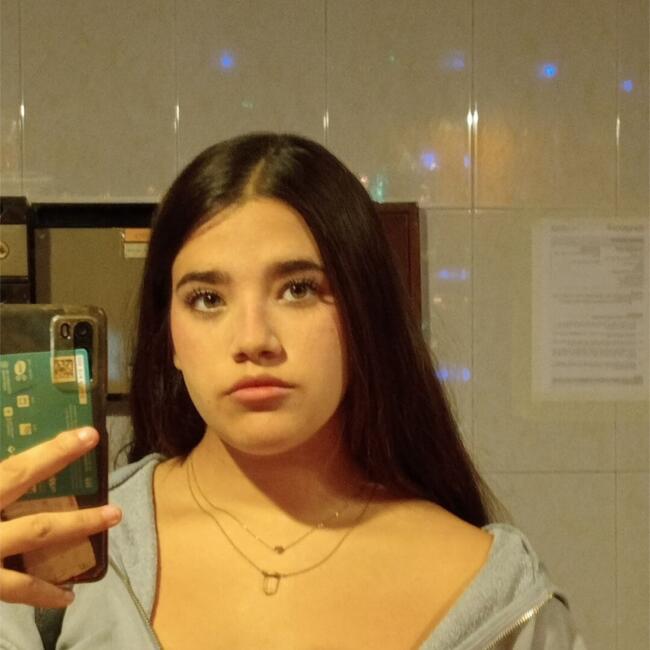 Nanny in Premià de Dalt: Alma