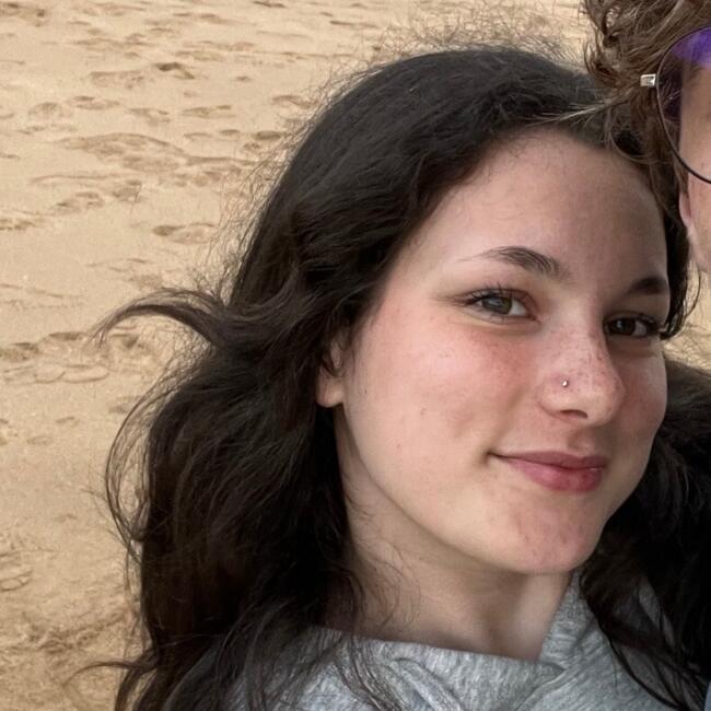 Babysitter in Lannion: Jade