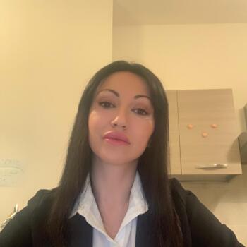 Babysitting job in Livorno: babysitting job Rossana