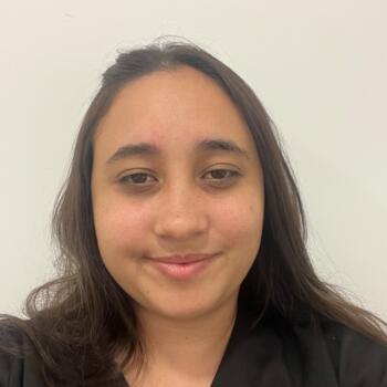 Babysitter Uberaba: Jenifer